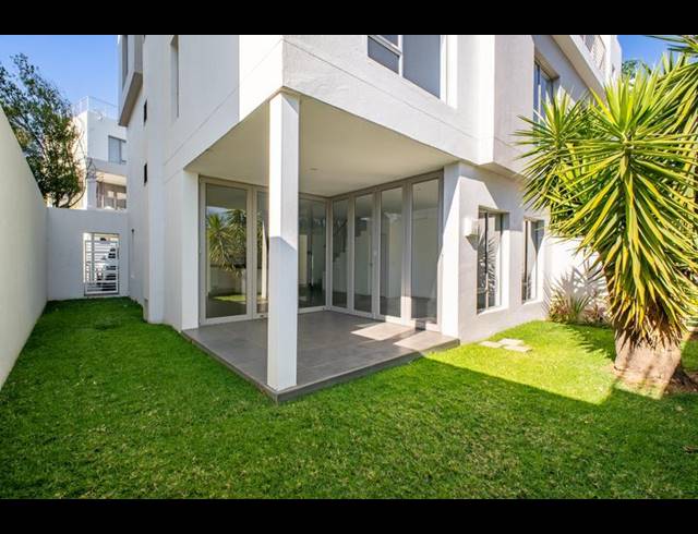 3 BEDROOM TOWNHOUSE FOR SALE IN BRYANSTON